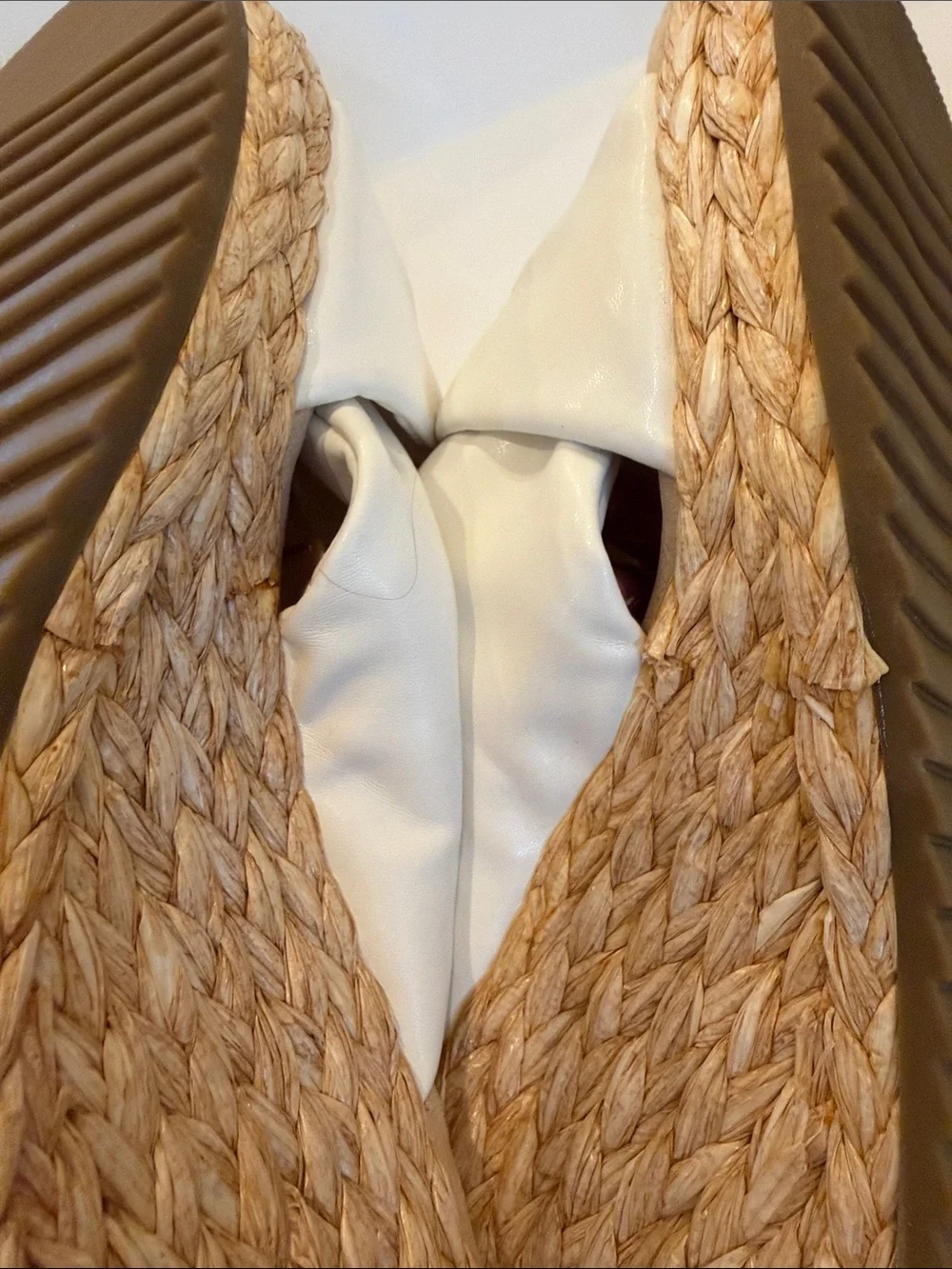 Anne Klein White Knot-Front Espadrille Wedge Slide Sandals Size 9.5